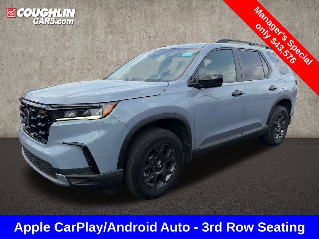 Used 2025 Honda Pilot TrailSport image 4