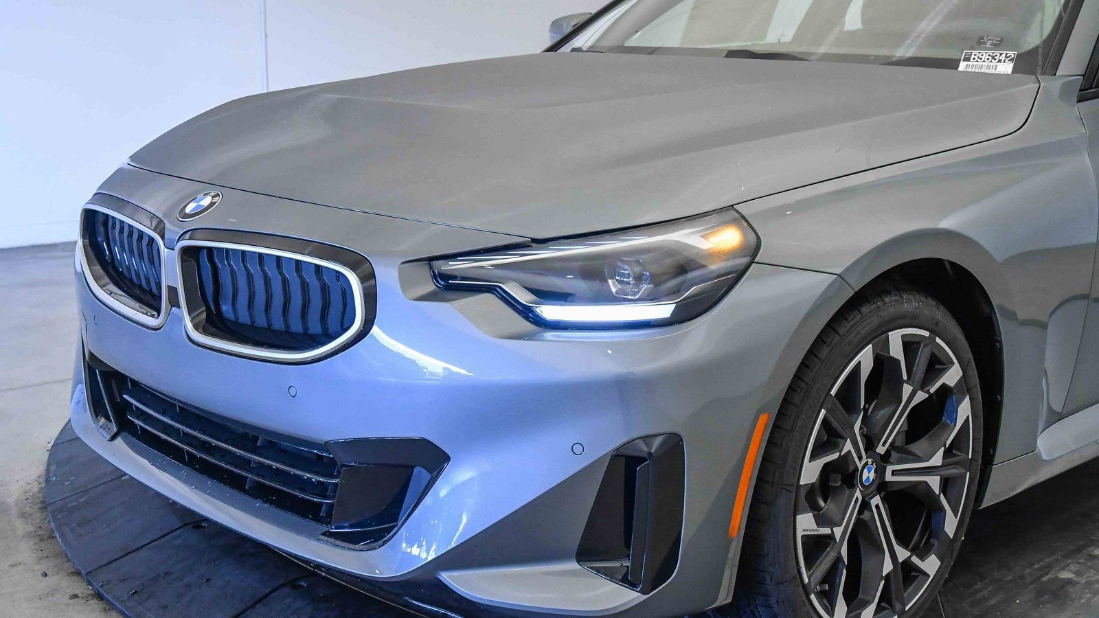 New 2026 BMW 230i xDrive Coupe w/ Convenience Package AWD/4WD image 9