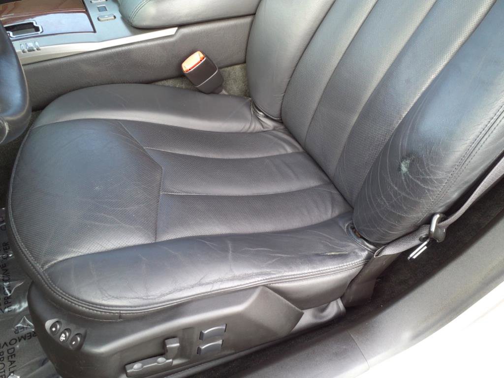 Used 2005 Cadillac XLR image 24