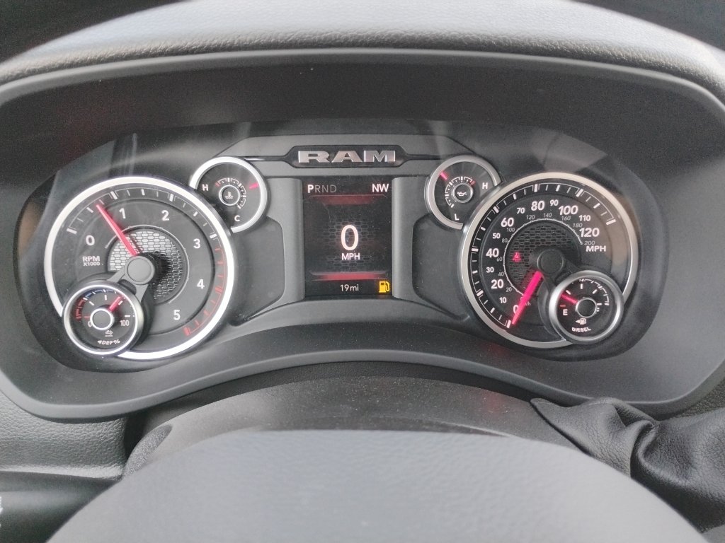 New 2026 RAM 2500 Tradesman AWD/4WD image 36