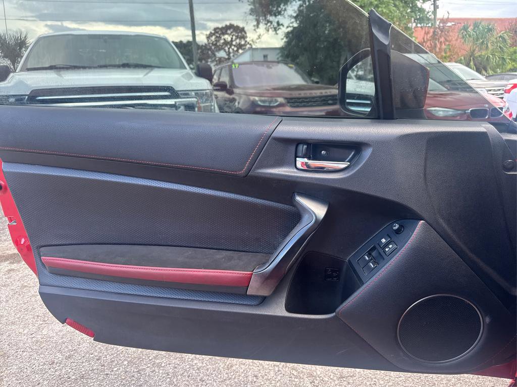 Used 2013 Scion FR-S image 12