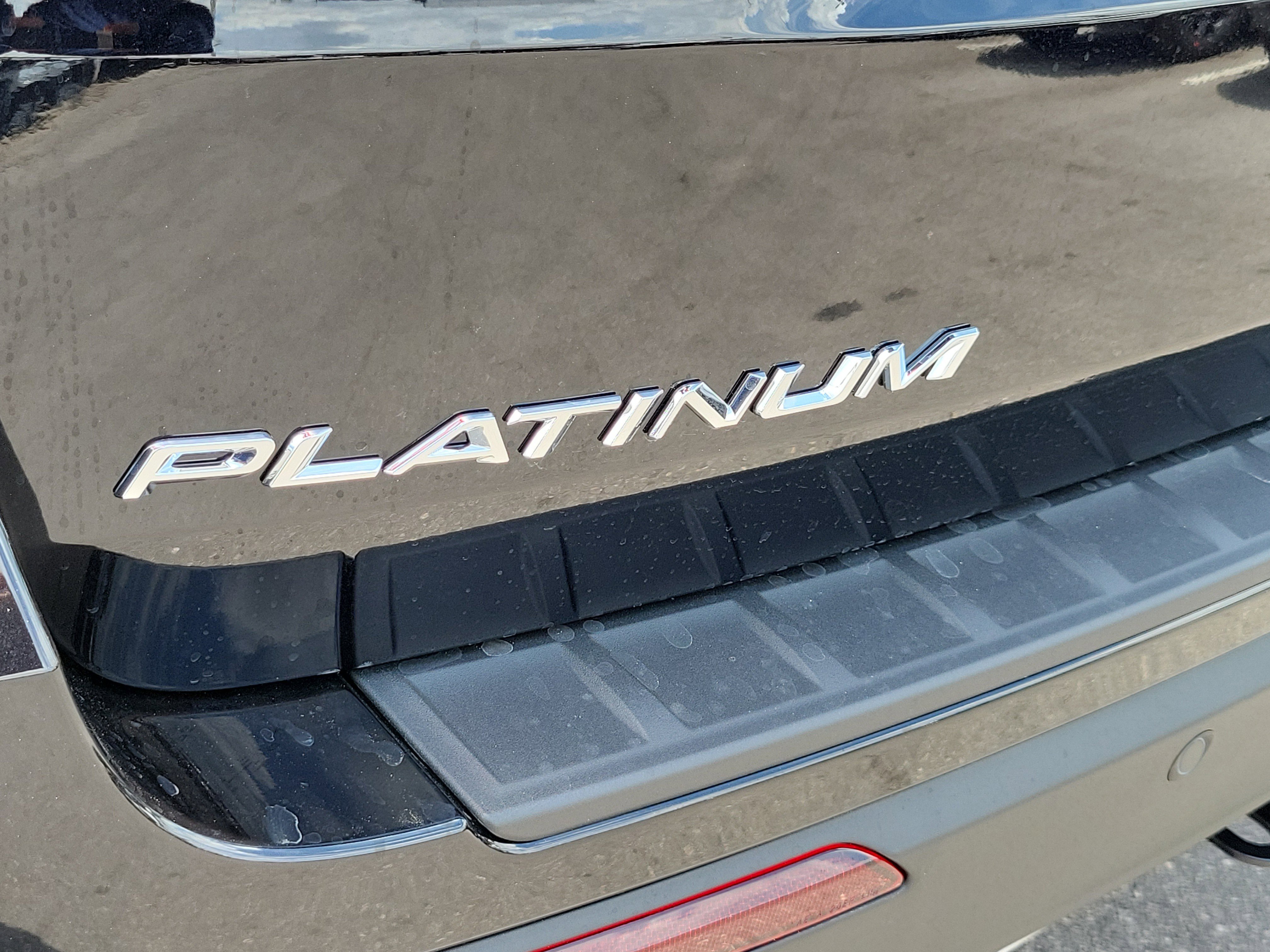New 2026 Ford Explorer Platinum w/ LUX Leather Package AWD/4WD image 8