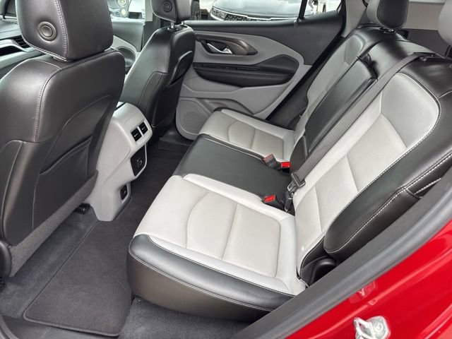 Used 2022 GMC Terrain SLT image 14