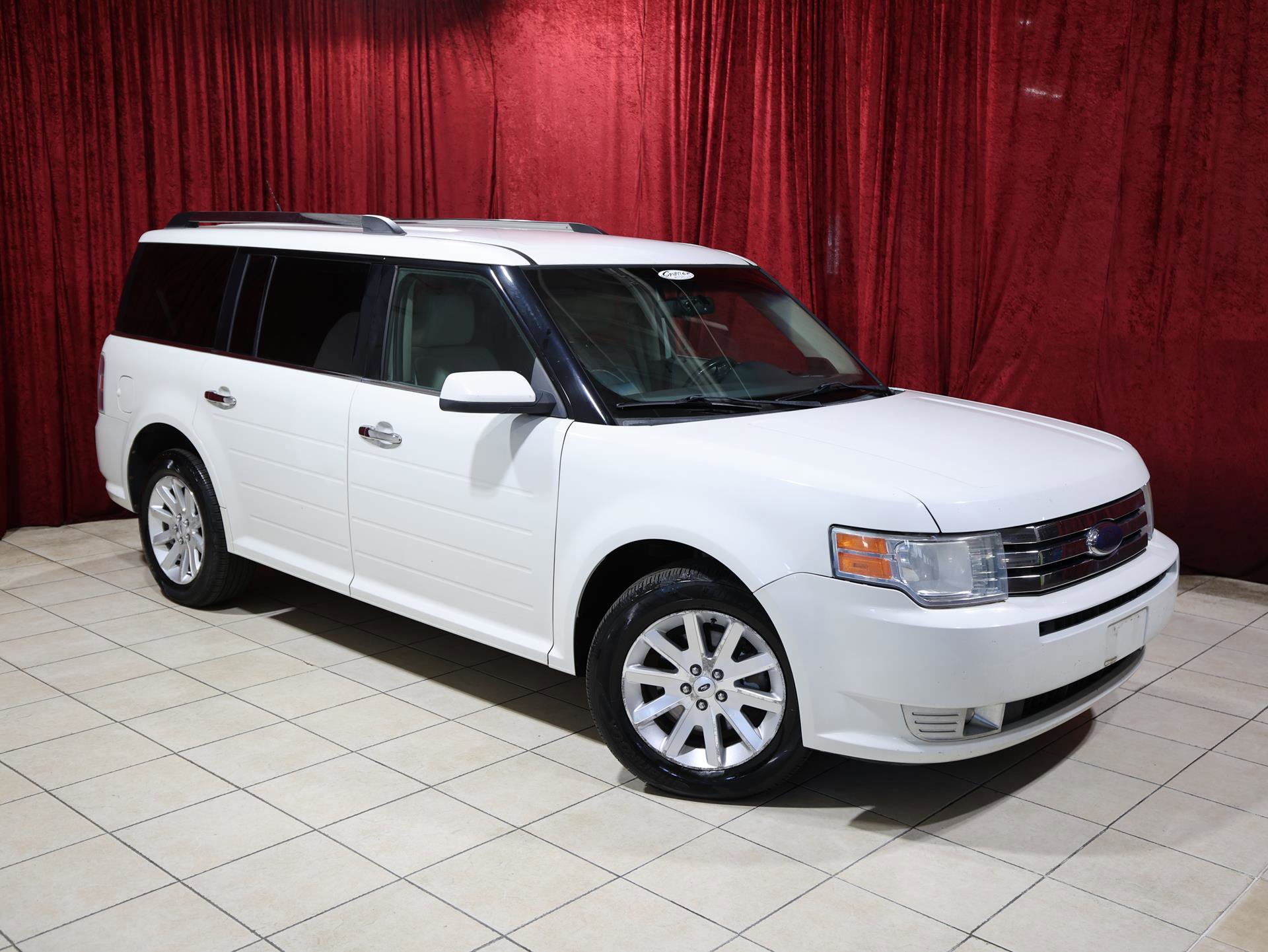 Used 2009 Ford Flex SEL image 2