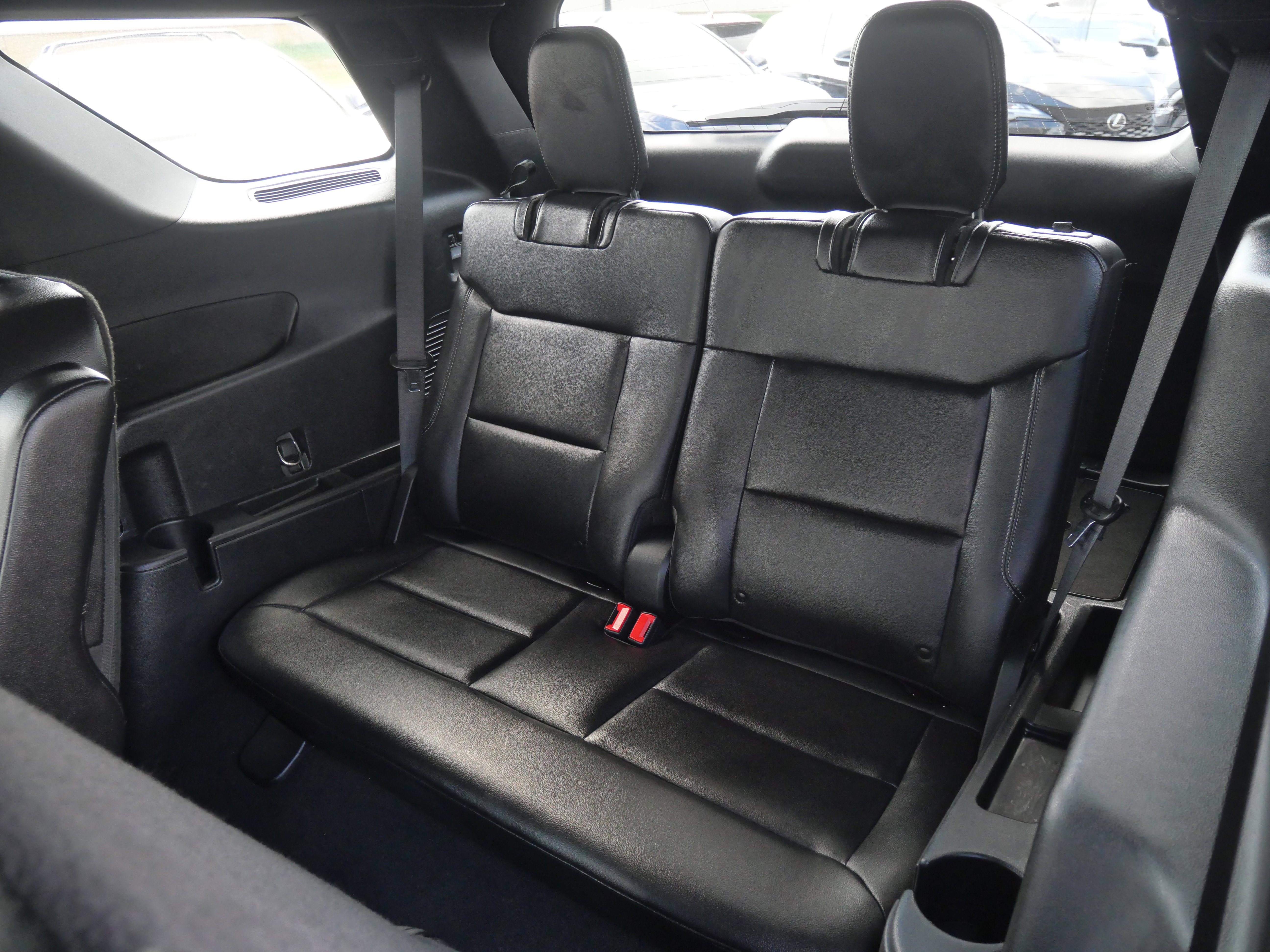 Used 2020 Ford Explorer Limited image 12