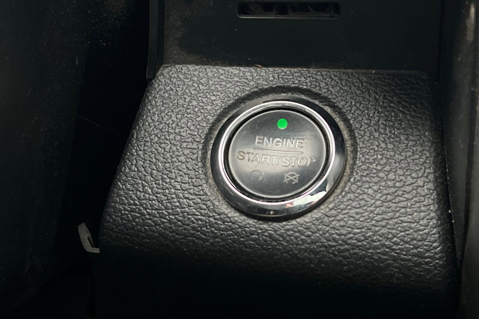 Used 2015 Ford F150 Lariat w/ Equipment Group 502A Luxury image 22