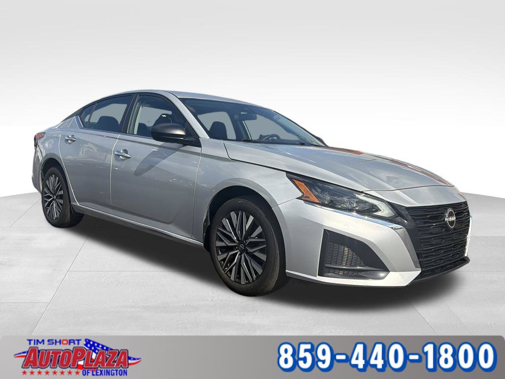Used 2024 Nissan Altima 2.5 SV AWD/4WD image 8