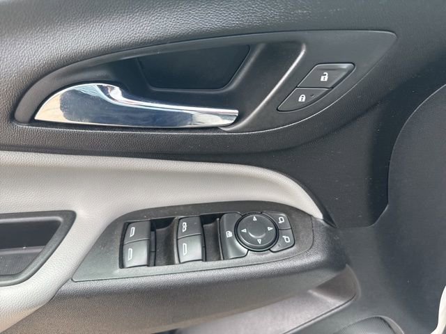 Used 2020 Chevrolet Equinox LT image 16