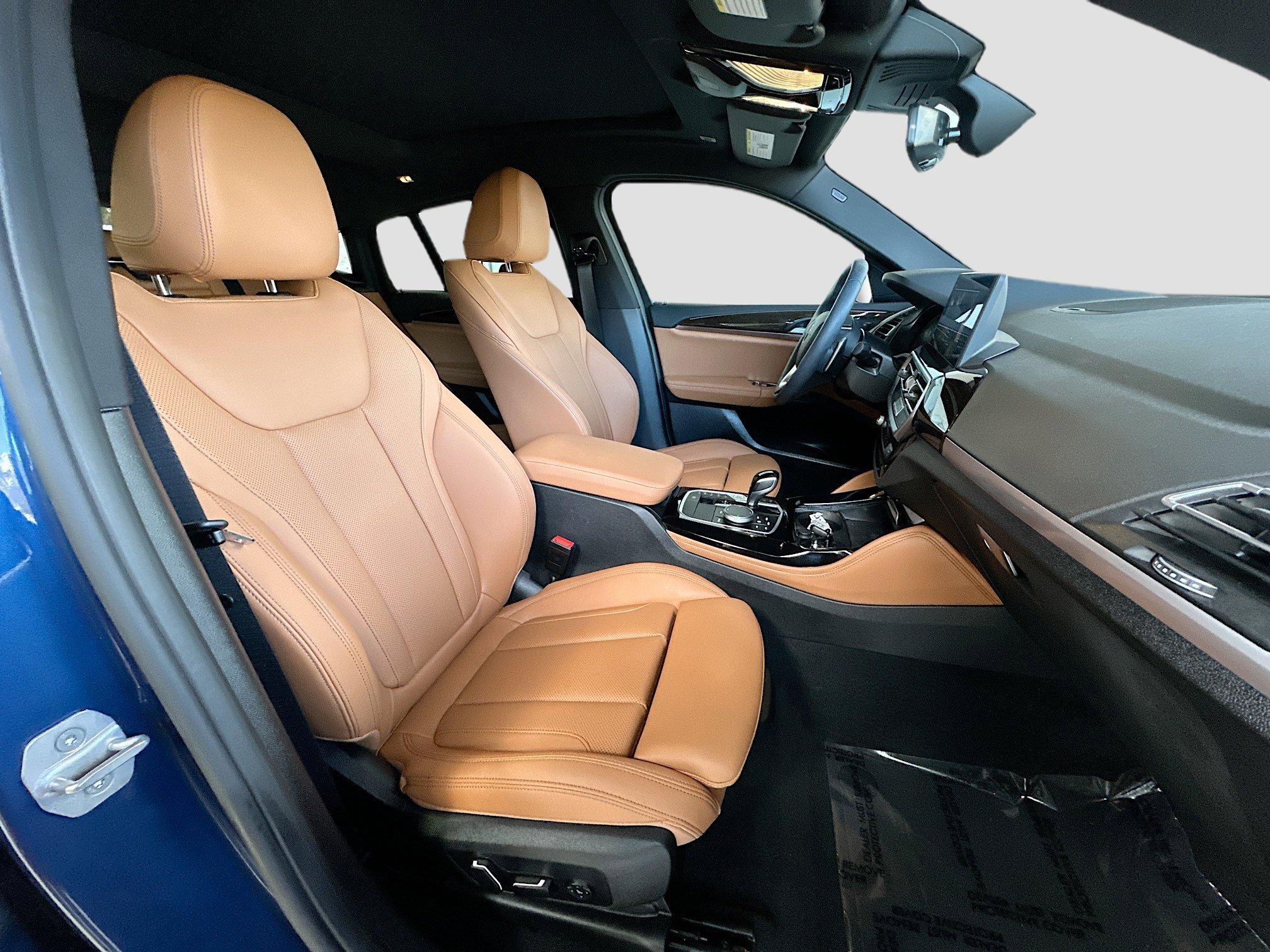 Certified 2025 BMW X4 xDrive30i image 29