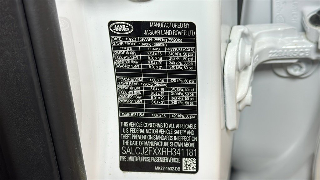 Used 2024 Land Rover Discovery Sport S image 33