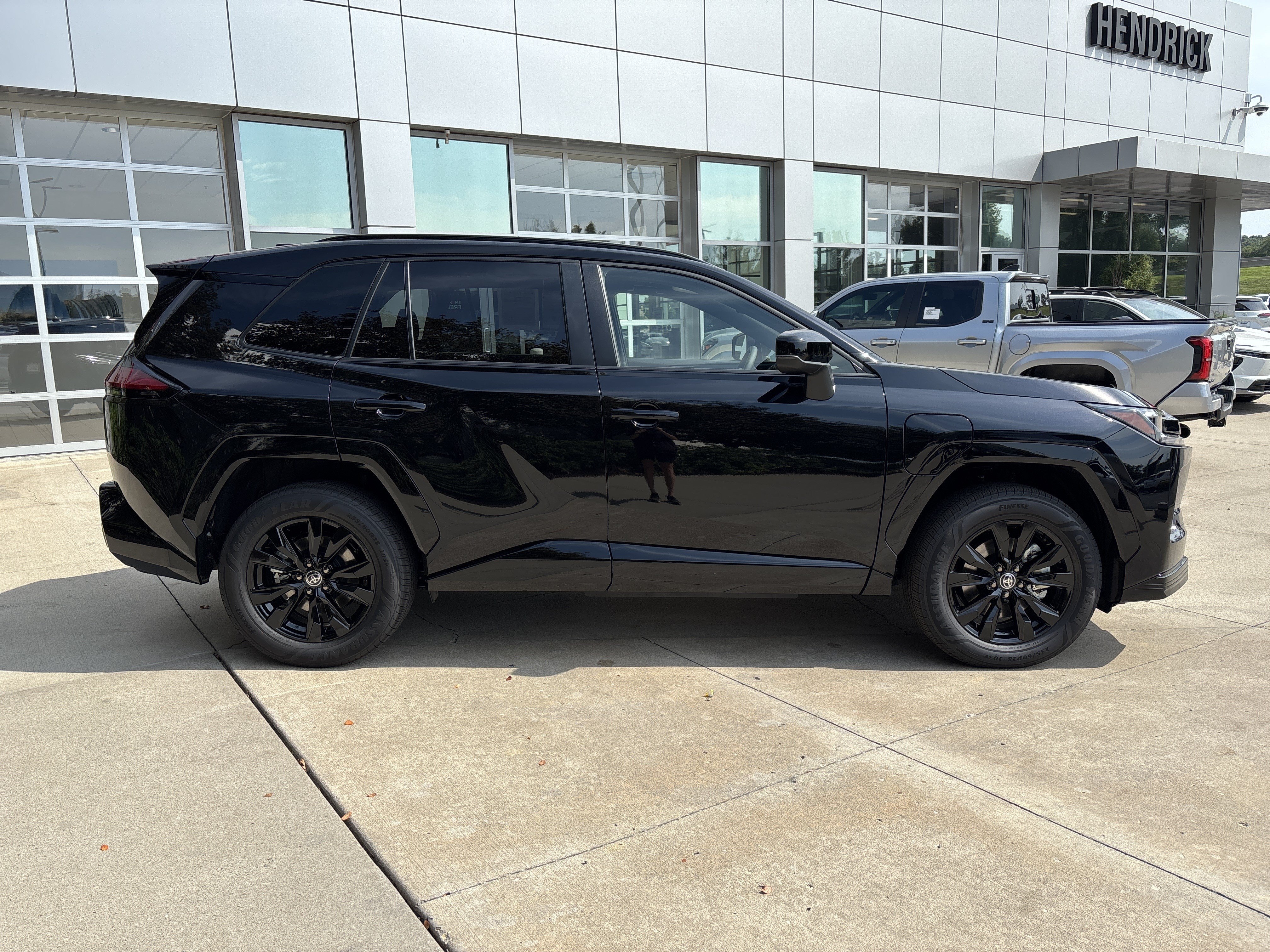 Used 2026 Toyota RAV4 SE AWD/4WD image 9