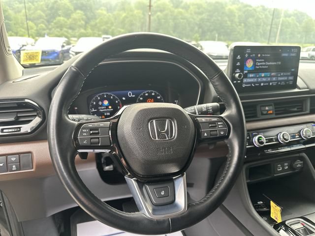 Used 2023 Honda Pilot Elite image 13