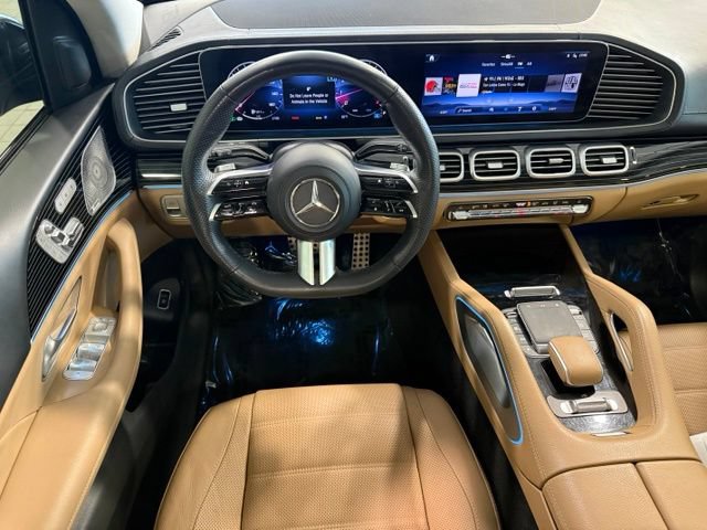 Used 2024 Mercedes-Benz GLS 450 4MATIC image 12