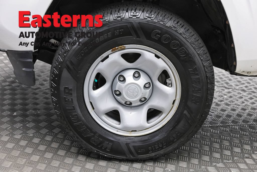 Used 2020 Toyota Tacoma SR w/ SR Convenience Package RWD image 29