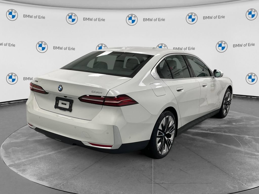 New 2027 BMW 530i xDrive AWD/4WD image 4