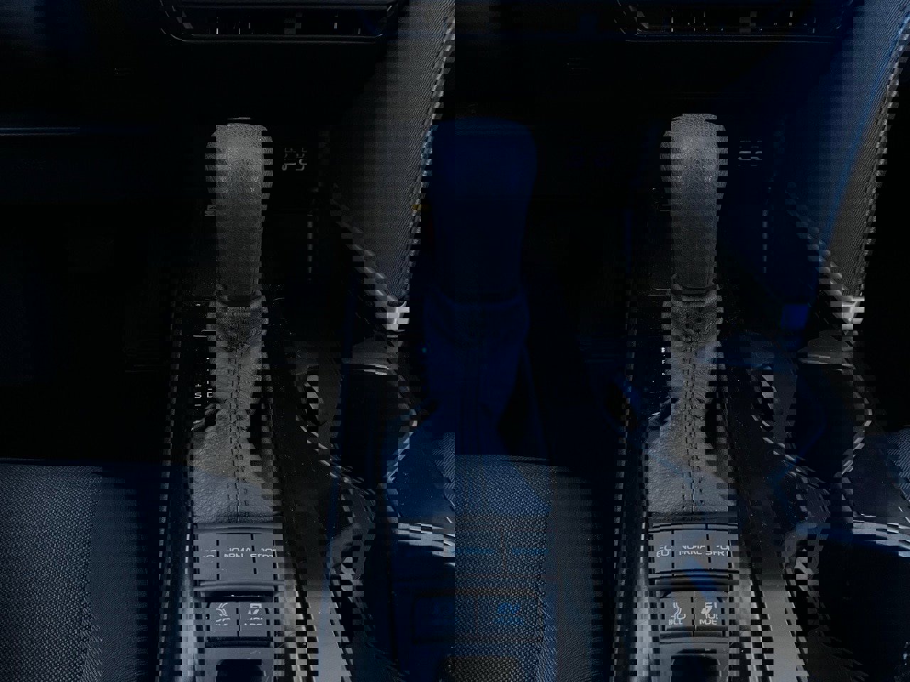 Used 2025 Toyota Camry LE image 22