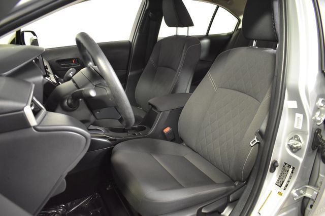 Used 2026 Toyota Corolla LE FWD image 9