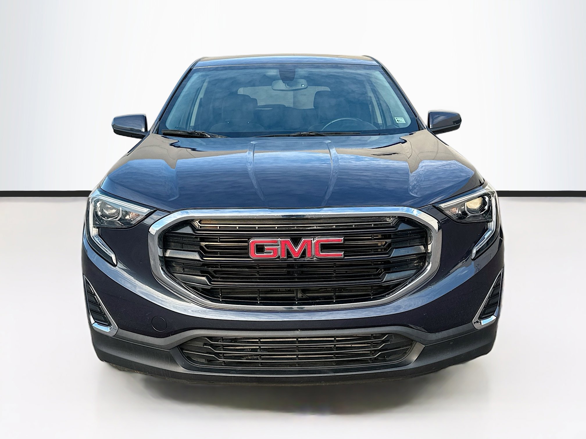 Used 2018 GMC Terrain SLE image 2