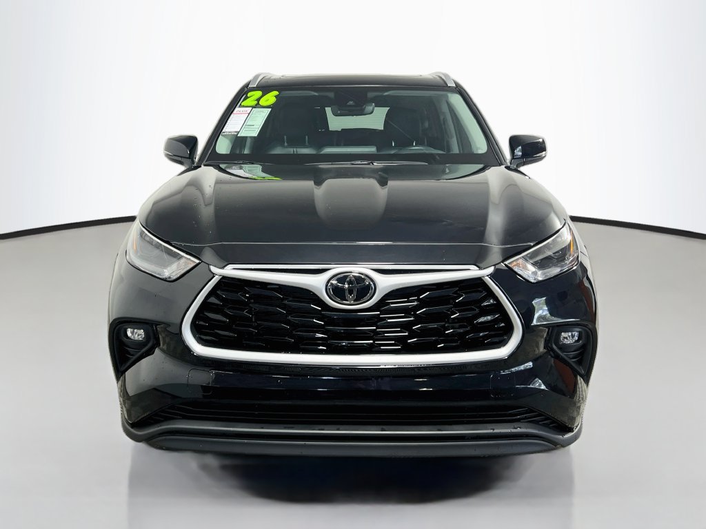 Used 2026 Toyota Highlander XLE AWD/4WD image 8