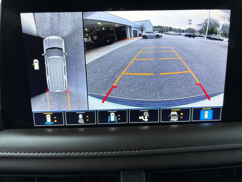 Used 2021 Chevrolet Tahoe Z71 w/ Z71 Off-Road Package image 18