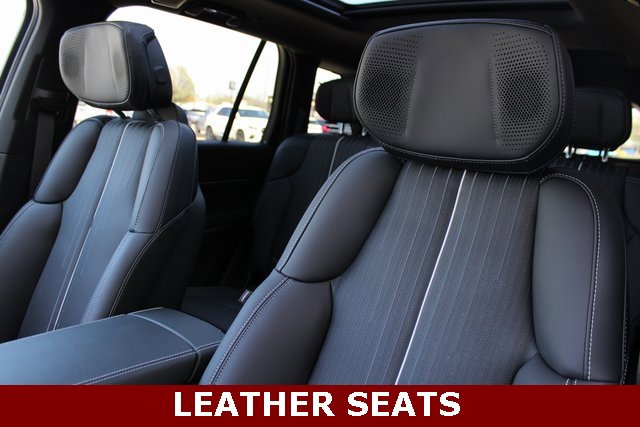 New 2026 Cadillac Vistiq Luxury image 21