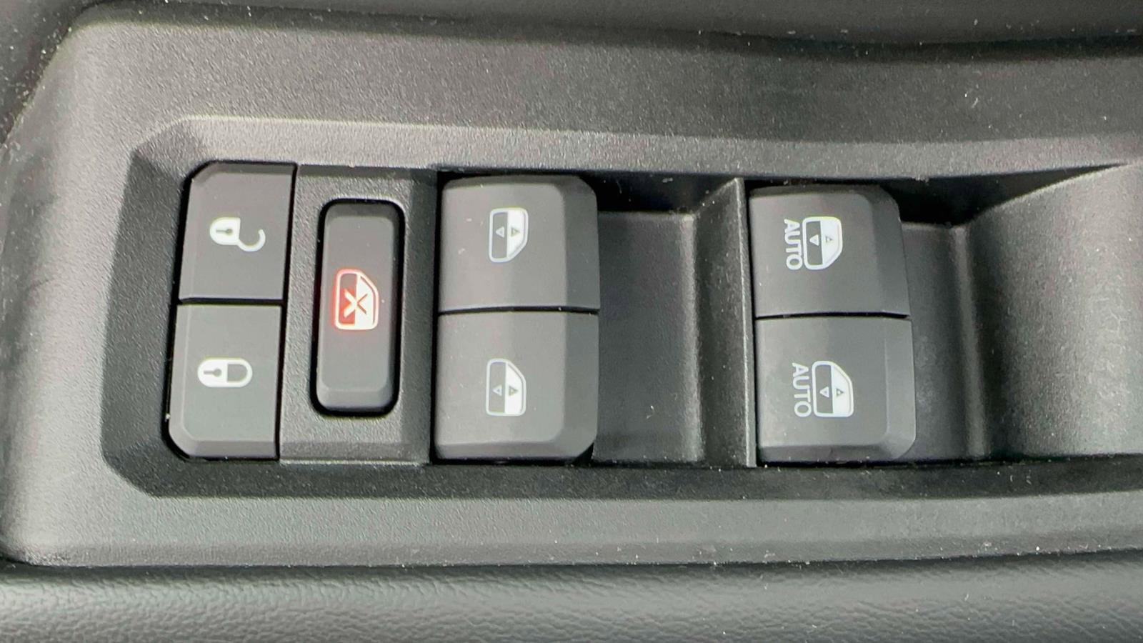 Used 2024 Jeep Grand Cherokee L Altitude image 14