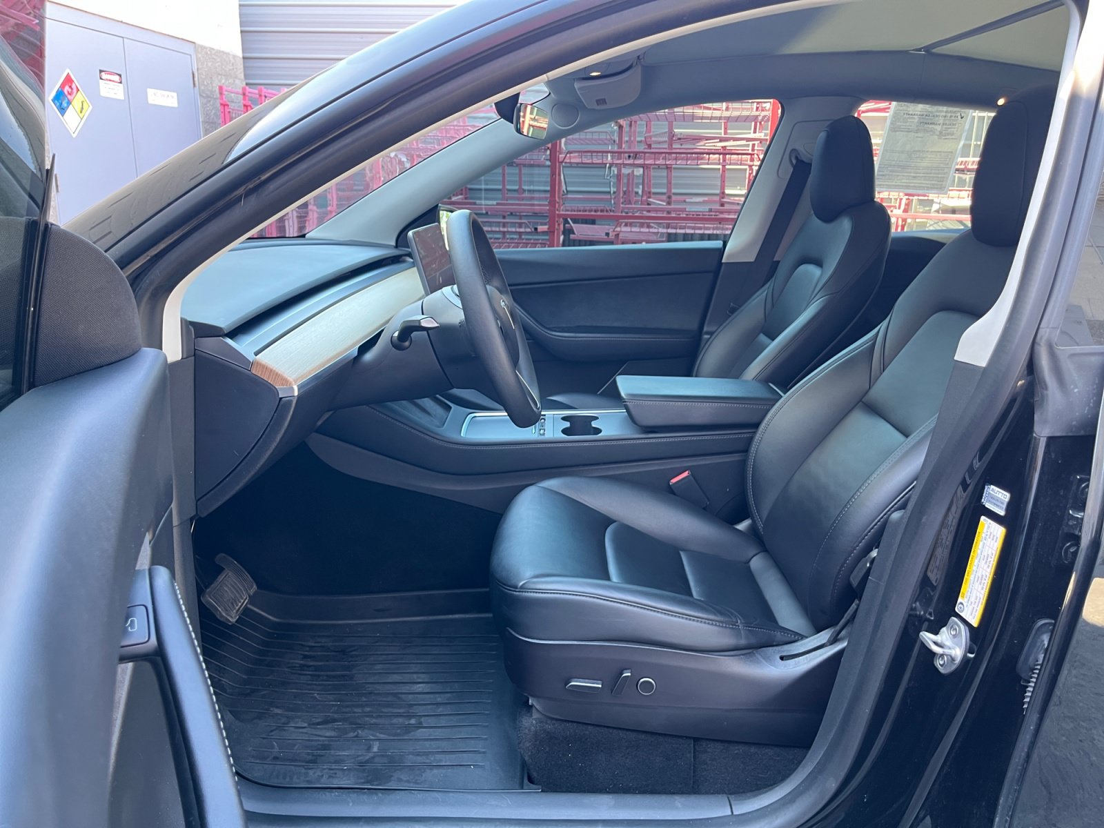 Used 2022 Tesla Model Y Long Range AWD/4WD image 11