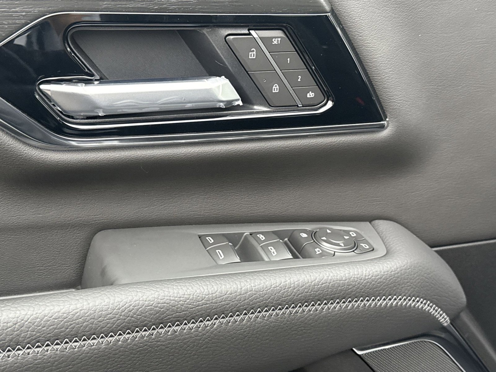 New 2026 GMC Yukon XL Denali w/ Sun & Power Step Package image 15