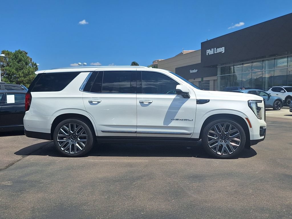 Used 2025 GMC Yukon Denali Ultimate AWD/4WD image 2