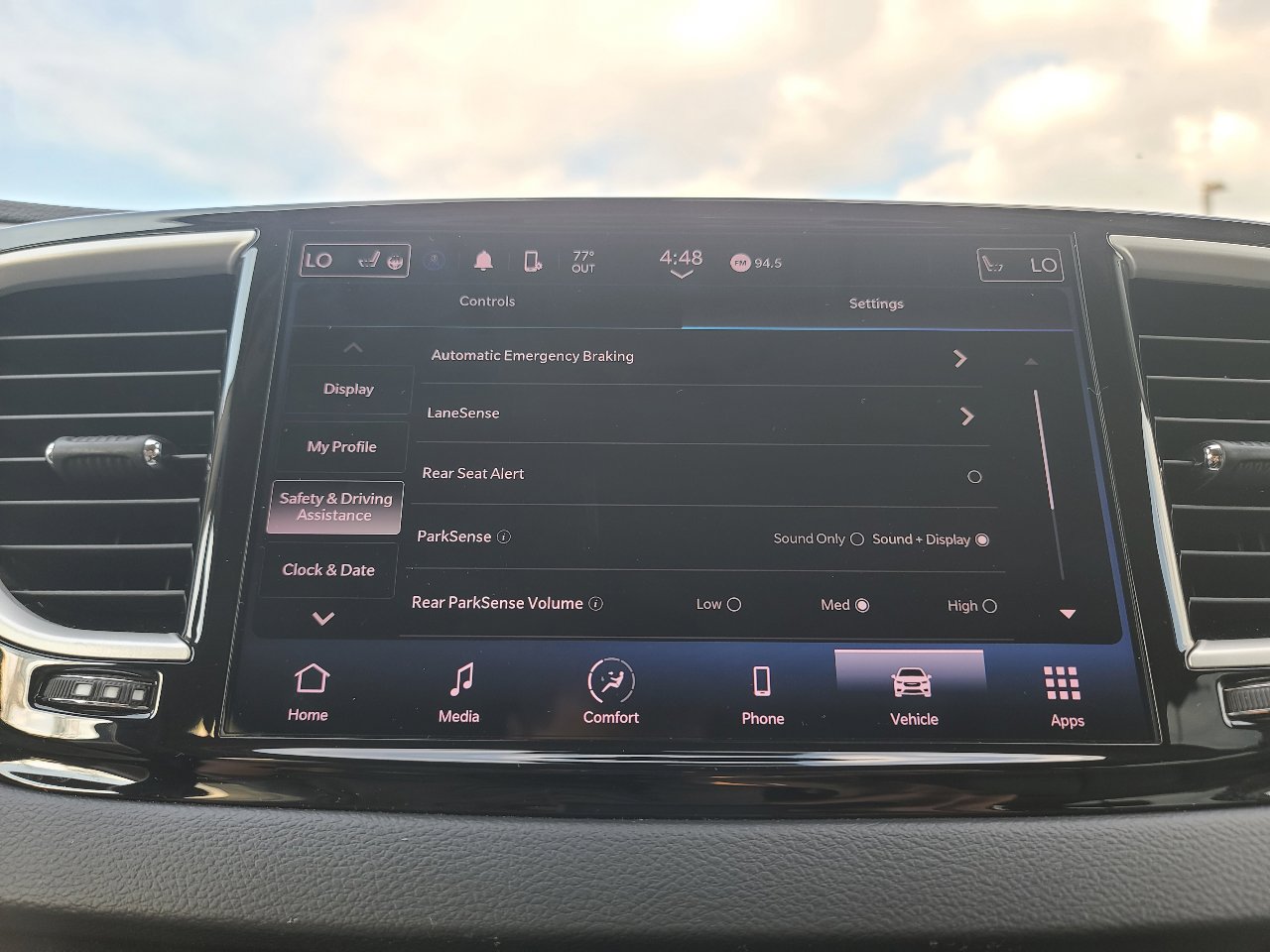 Used 2023 Chrysler Pacifica Touring-L image 24