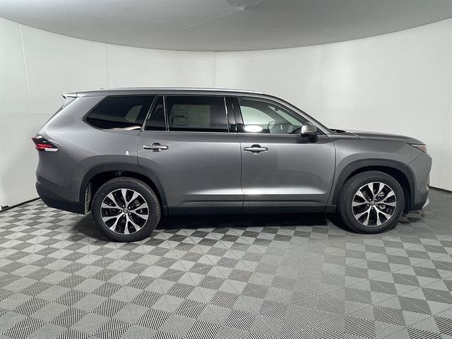 New 2026 Toyota Grand Highlander AWD Hybrid image 8