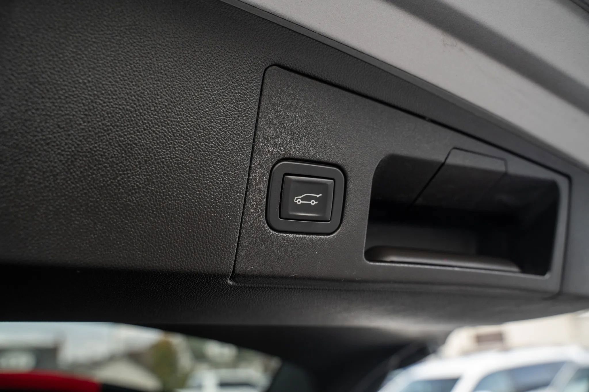 Used 2017 Cadillac XT5 Luxury w/ LPO, Wheel Lock Package image 10