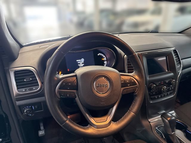 Used 2019 Jeep Grand Cherokee Laredo AWD/4WD image 12