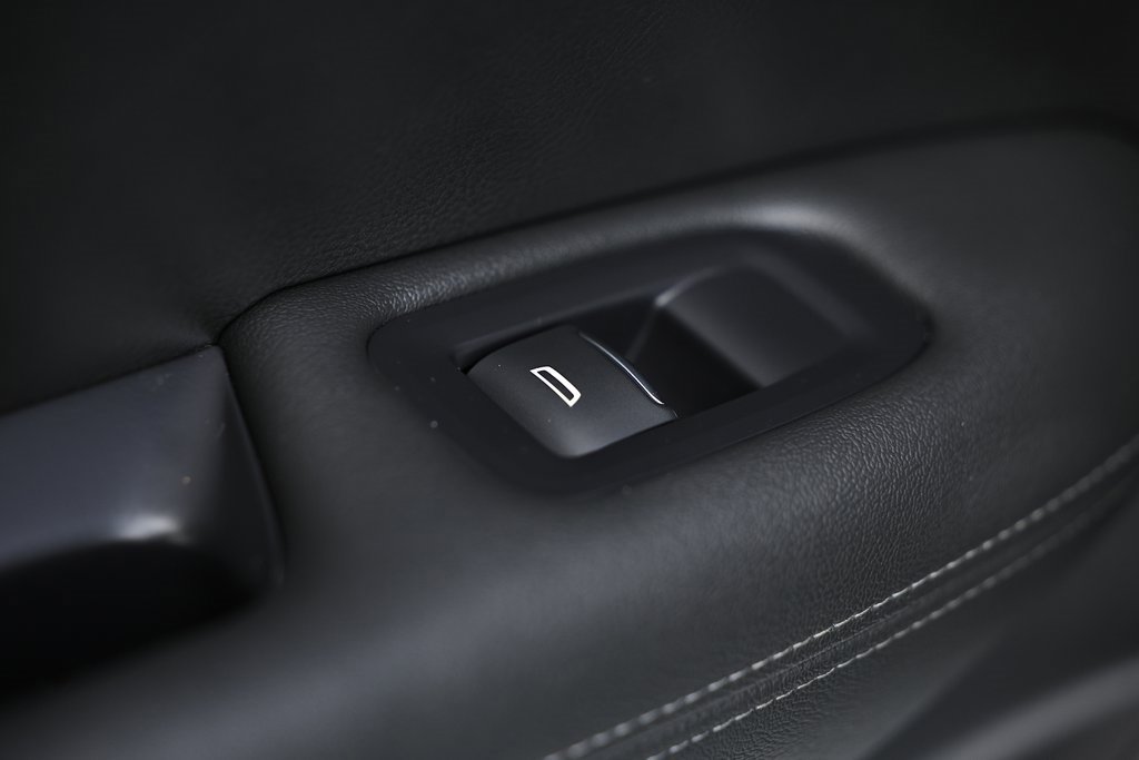 Used 2024 Cadillac XT6 Premium Luxury w/ Technology Package image 26