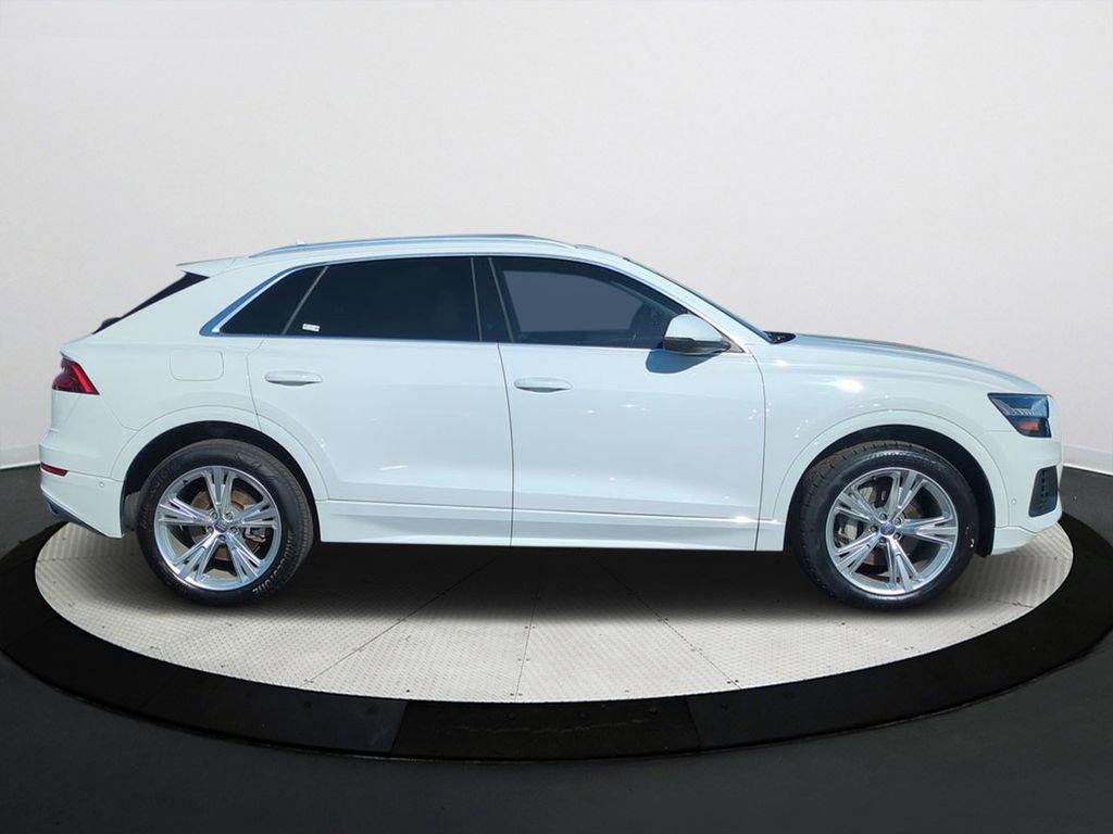 Used 2019 Audi Q8 Premium Plus w/ Premium Plus image 3