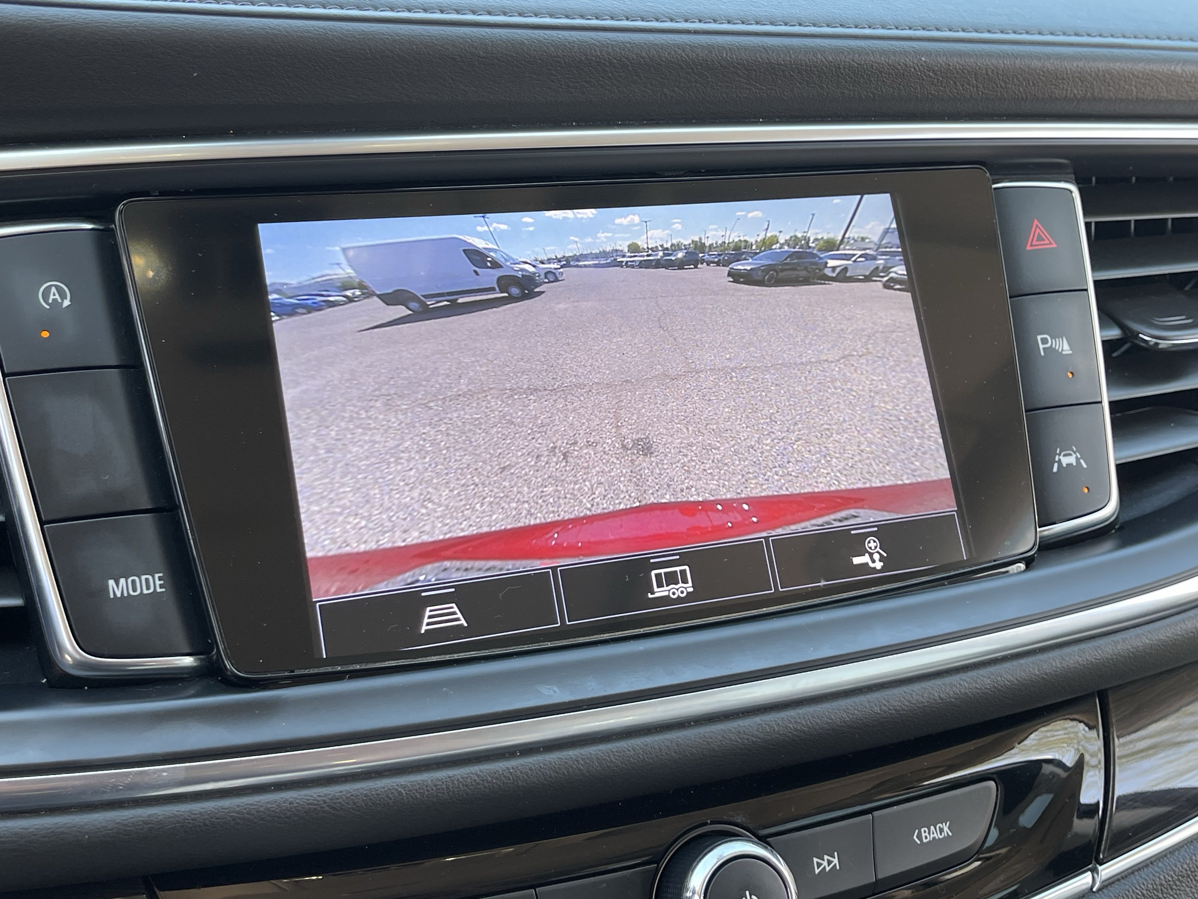 Used 2023 Buick Enclave Essence w/ Experience Buick Package FWD image 29