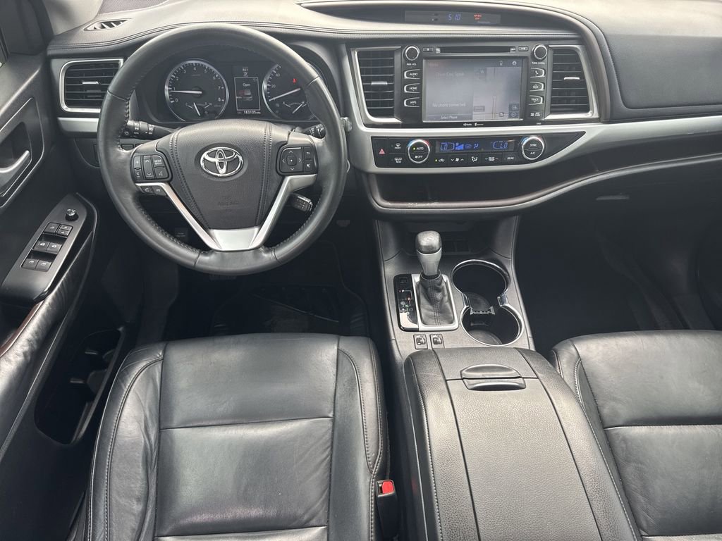 Used 2015 Toyota Highlander XLE FWD image 23