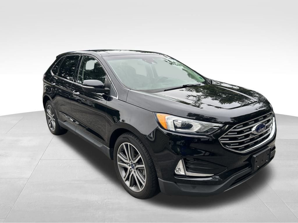 Used 2019 Ford Edge Titanium w/ Cold Weather Package image 11