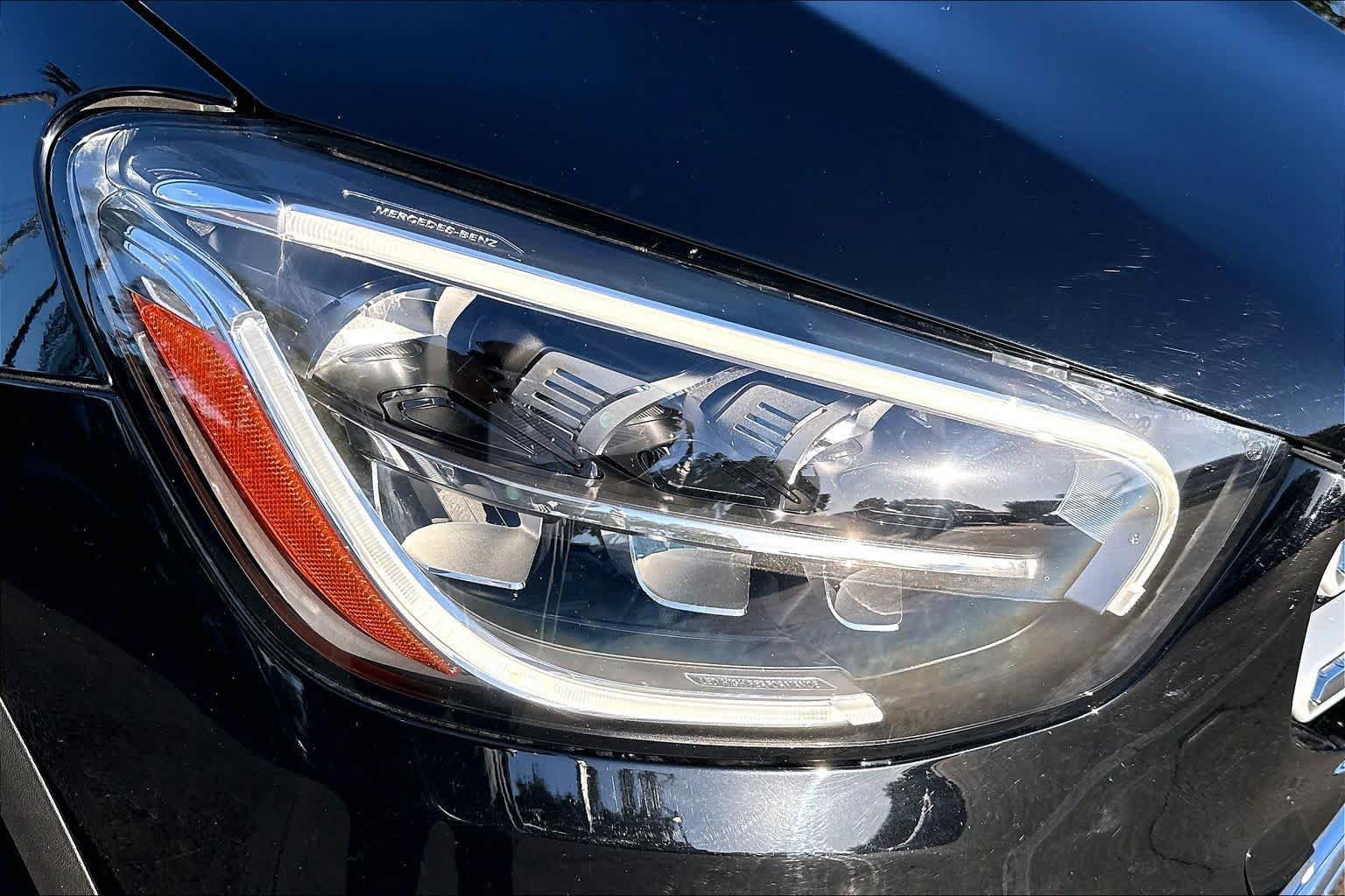 Used 2021 Mercedes-Benz GLC 300 image 27