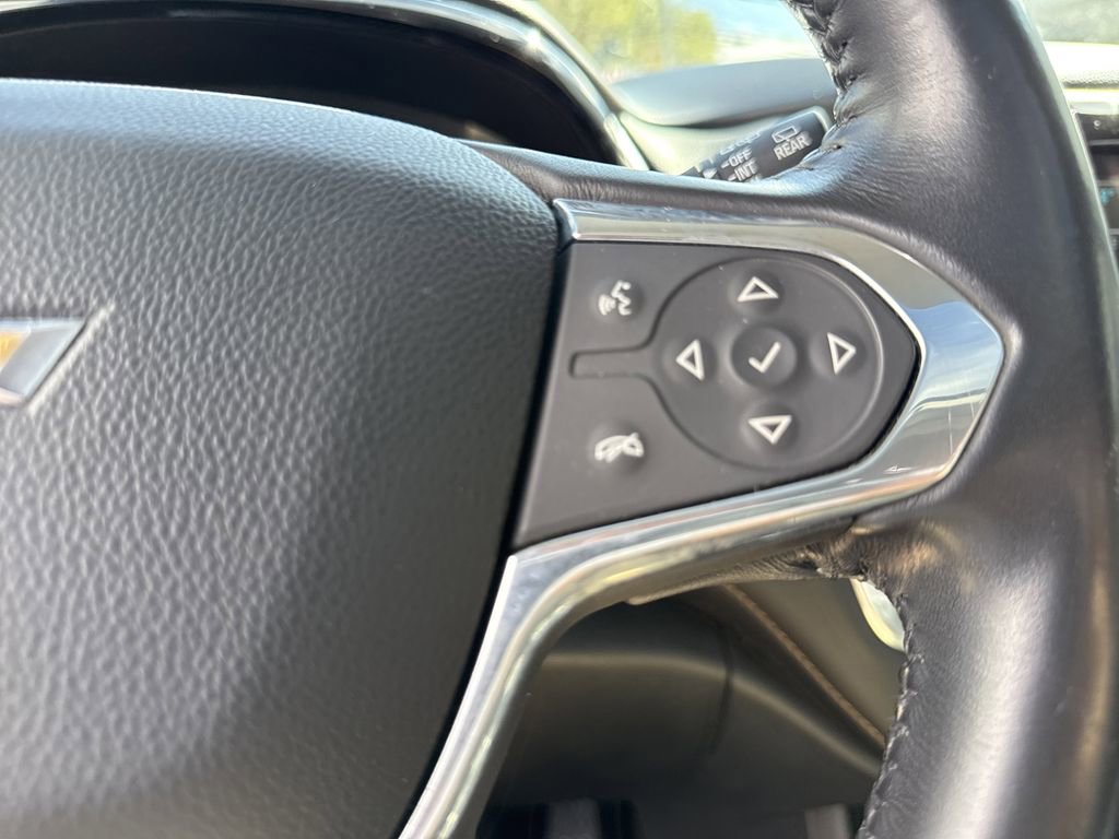 Used 2019 Chevrolet Traverse LT w/ LT Premium Package AWD/4WD image 25