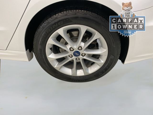 Used 2019 Ford Fusion SE image 18