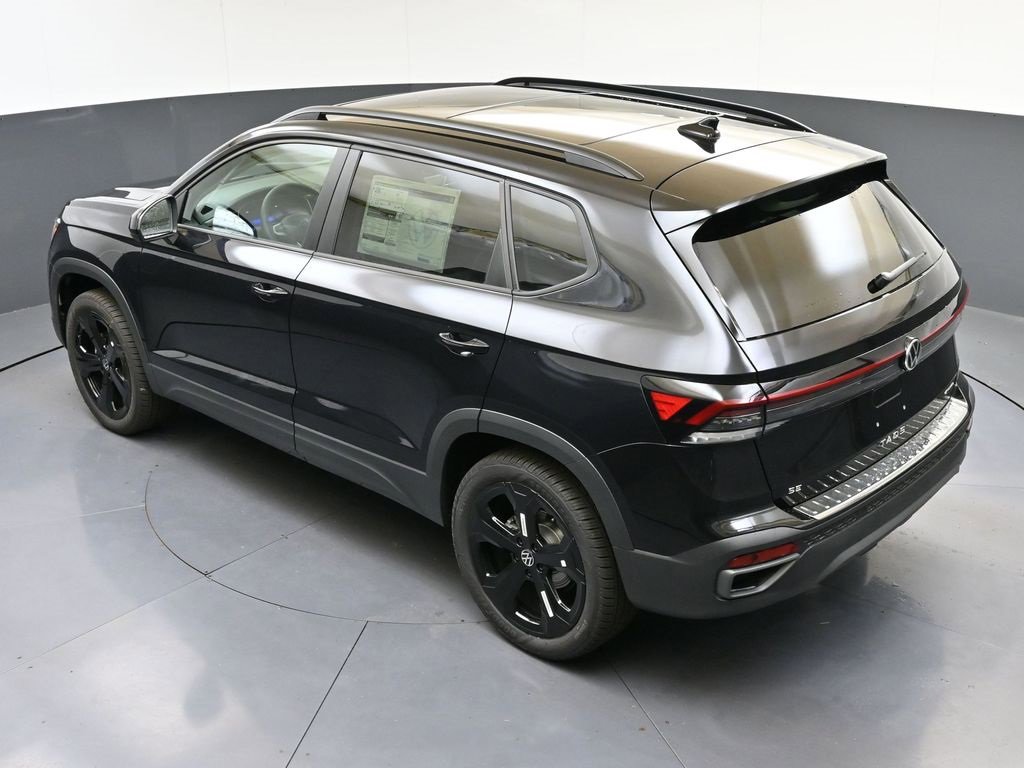New 2025 Volkswagen Taos SE image 46