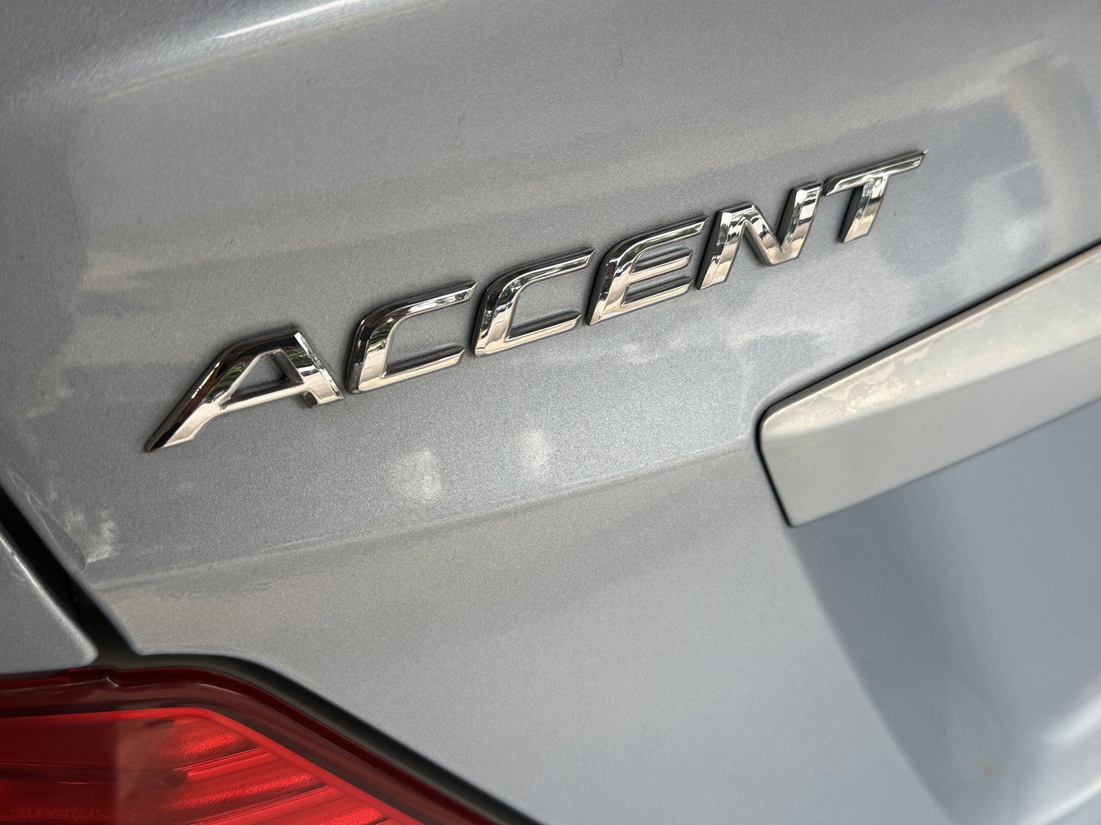 Used 2014 Hyundai Accent GLS FWD image 25