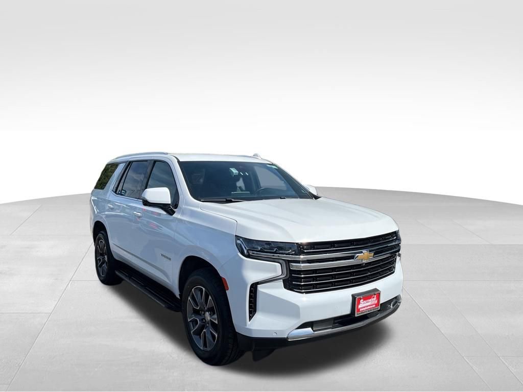 Used 2023 Chevrolet Tahoe LT w/ Luxury Package AWD/4WD image 3