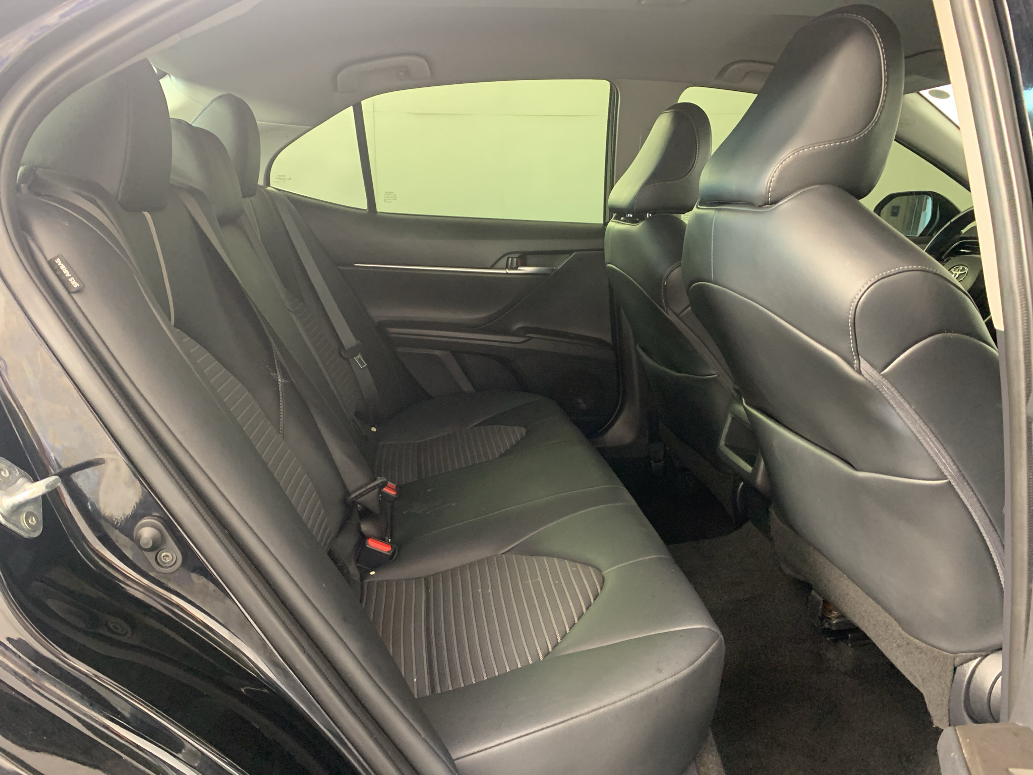 Used 2023 Toyota Camry SE FWD image 35