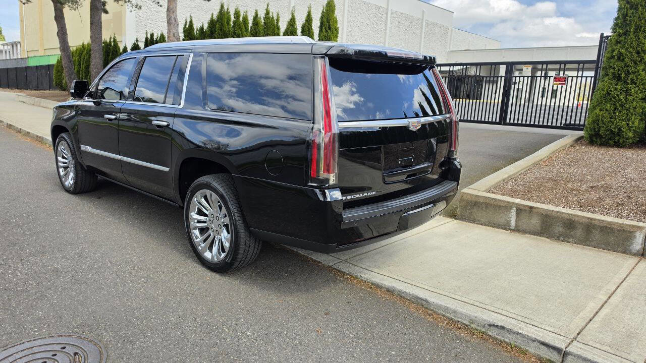 Used 2015 Cadillac Escalade ESV Luxury AWD/4WD image 7