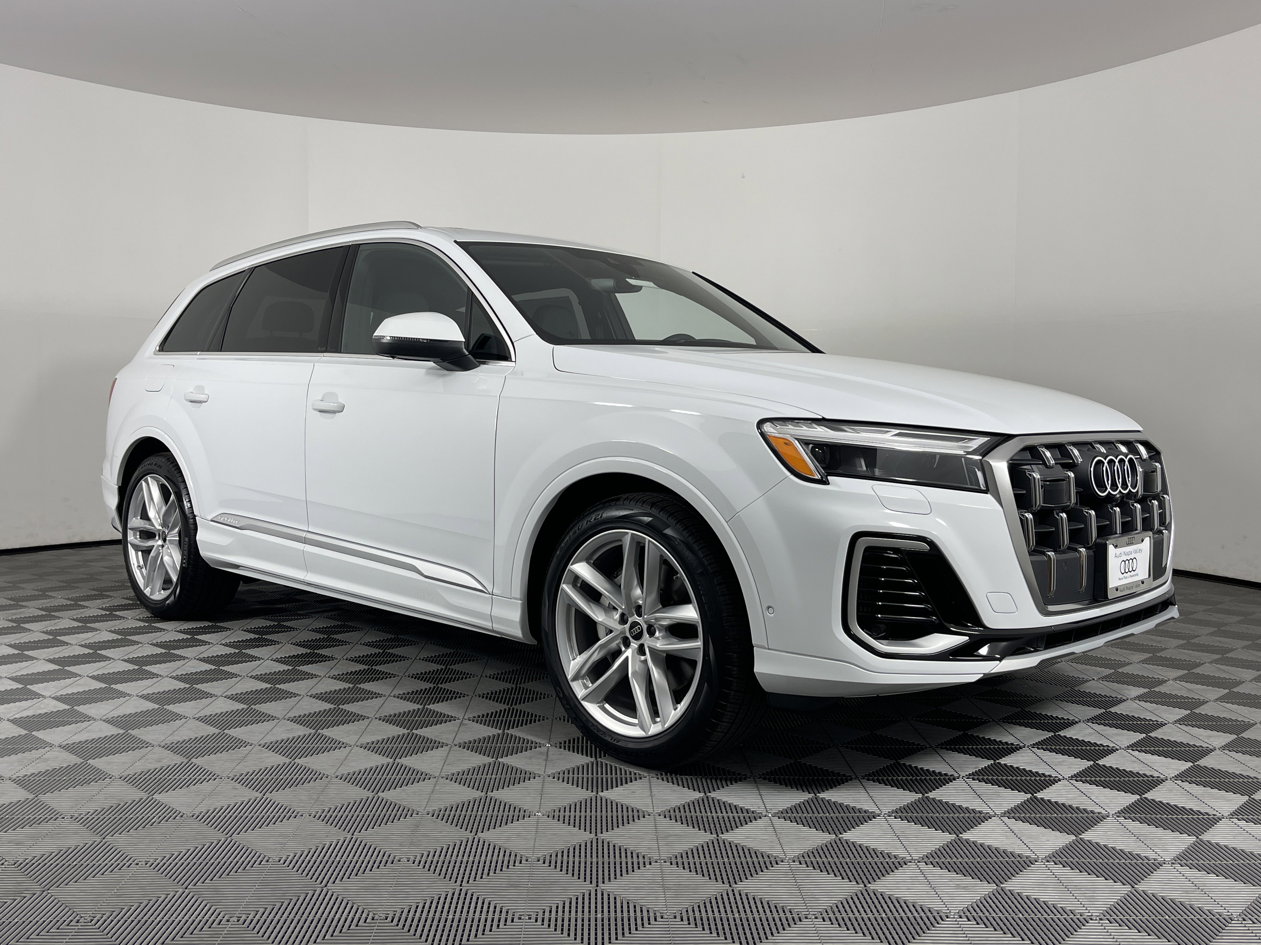 New 2025 Audi Q7 3.0T Premium Plus image 18