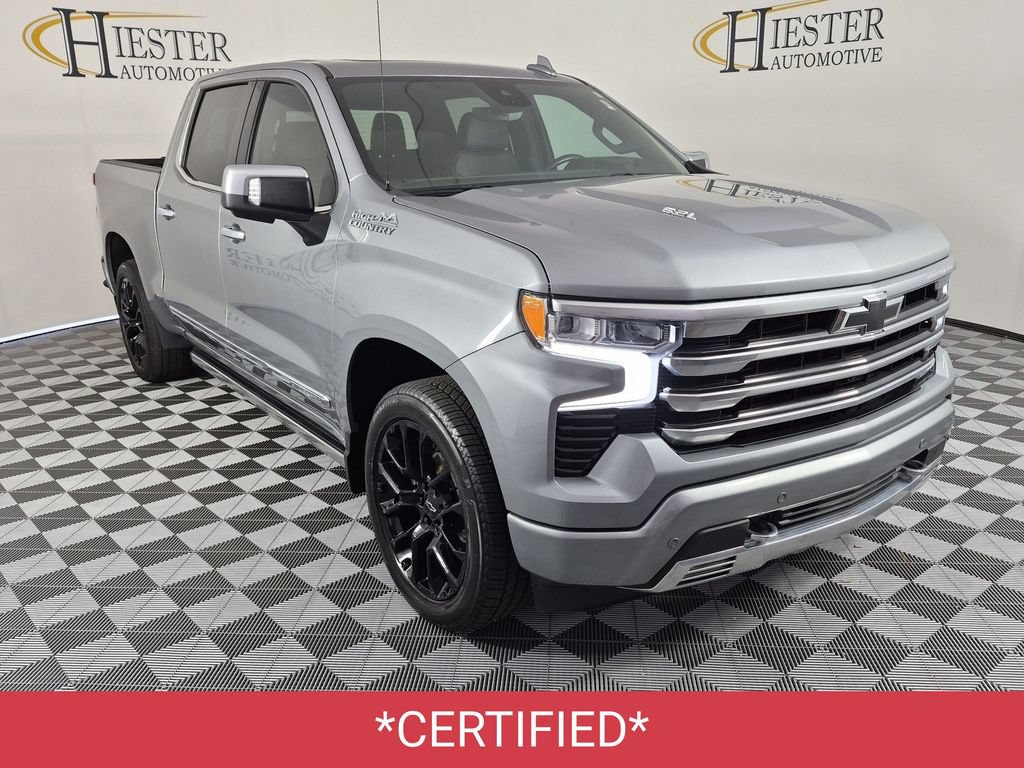 Used 2025 Chevrolet Silverado 1500 High Country AWD/4WD image 2