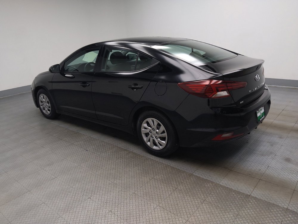 Used 2019 Hyundai Elantra SE FWD image 3