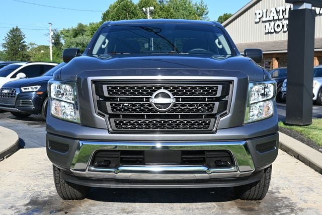 Used 2024 Nissan Titan SV AWD/4WD image 2